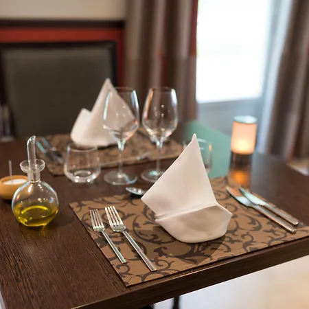 Mercure Maintenon-2
